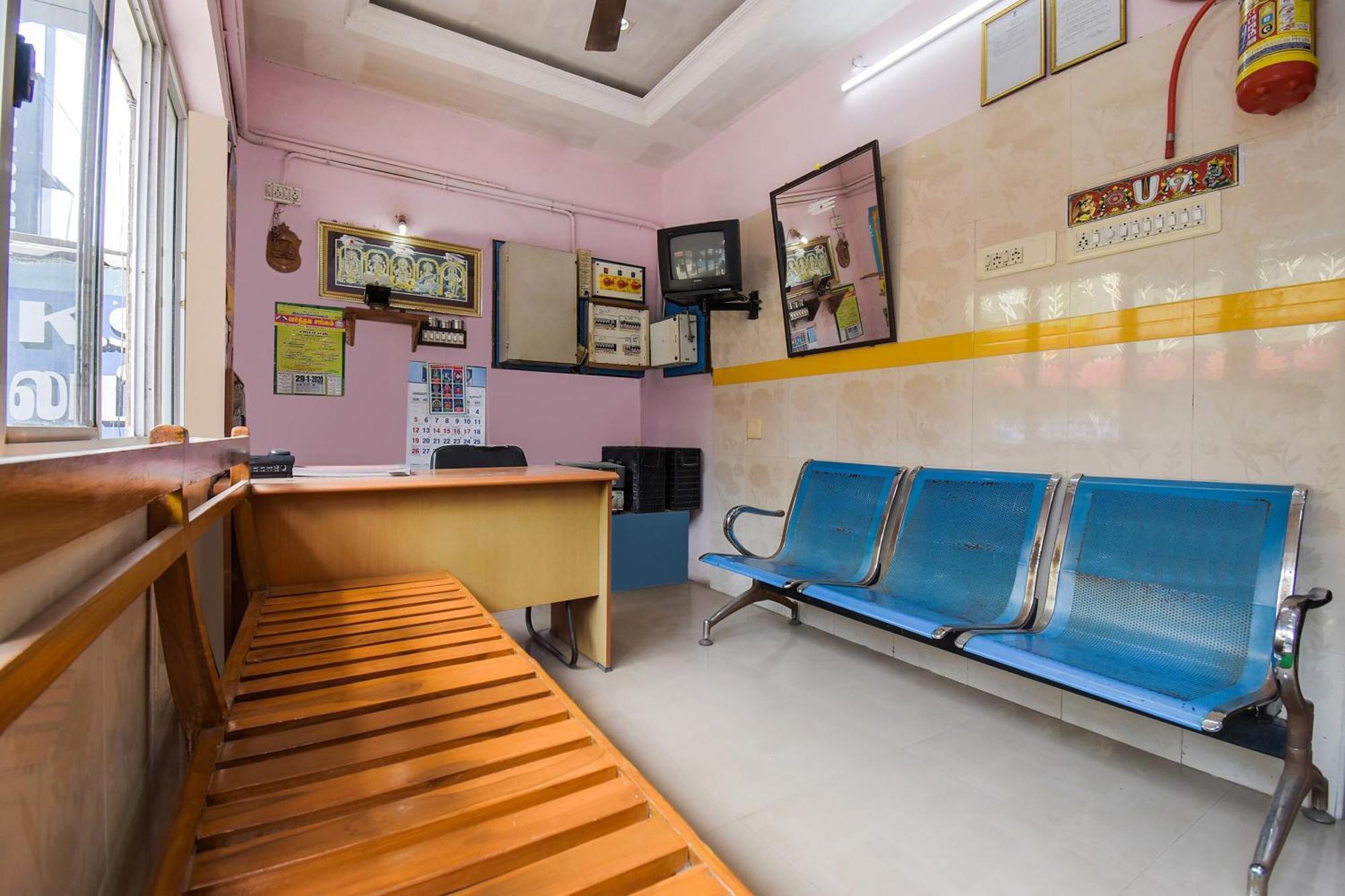 Hotel O K.S.Lodge Tribhuvanam 외부 사진