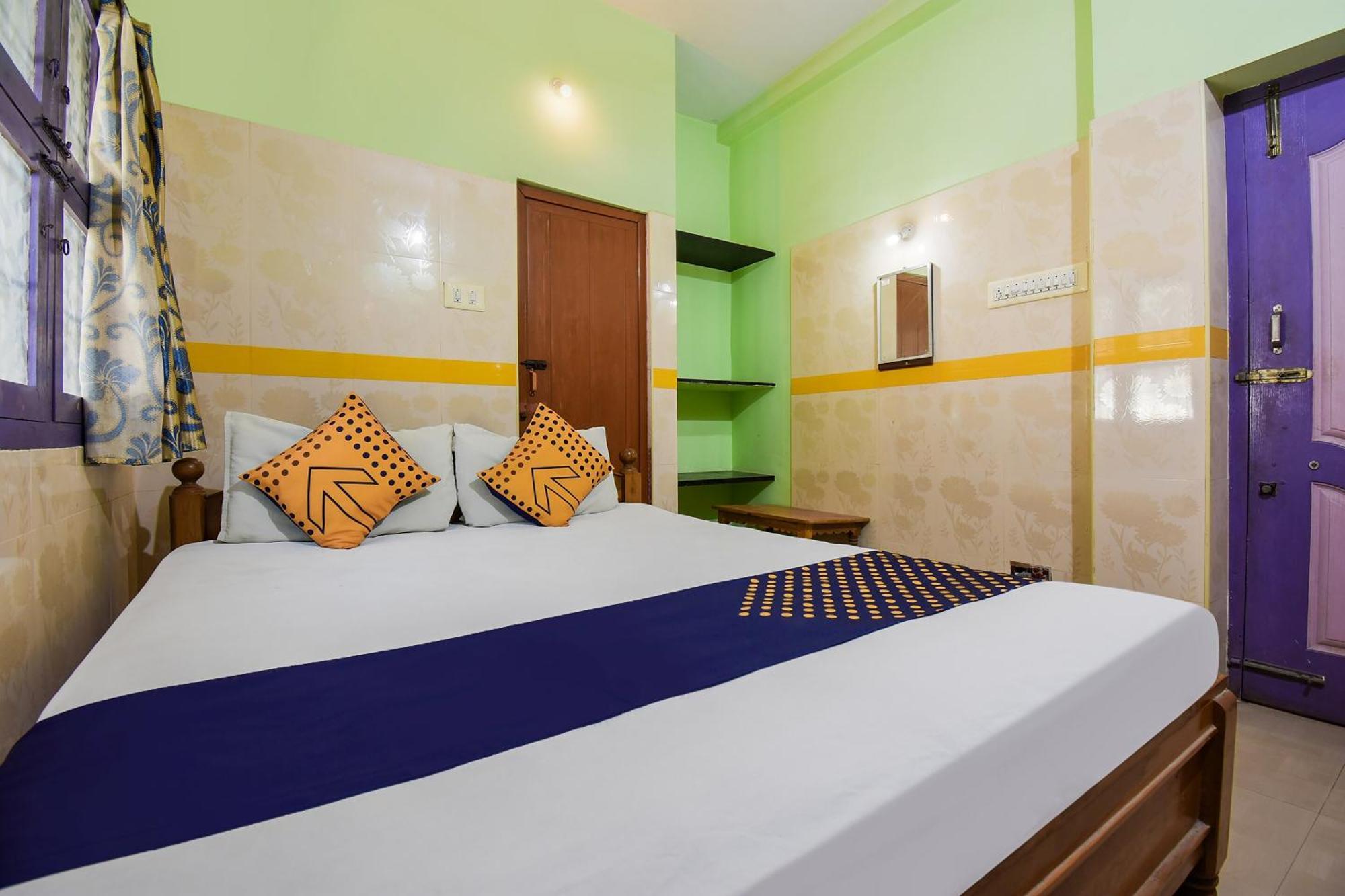 Hotel O K.S.Lodge Tribhuvanam 외부 사진