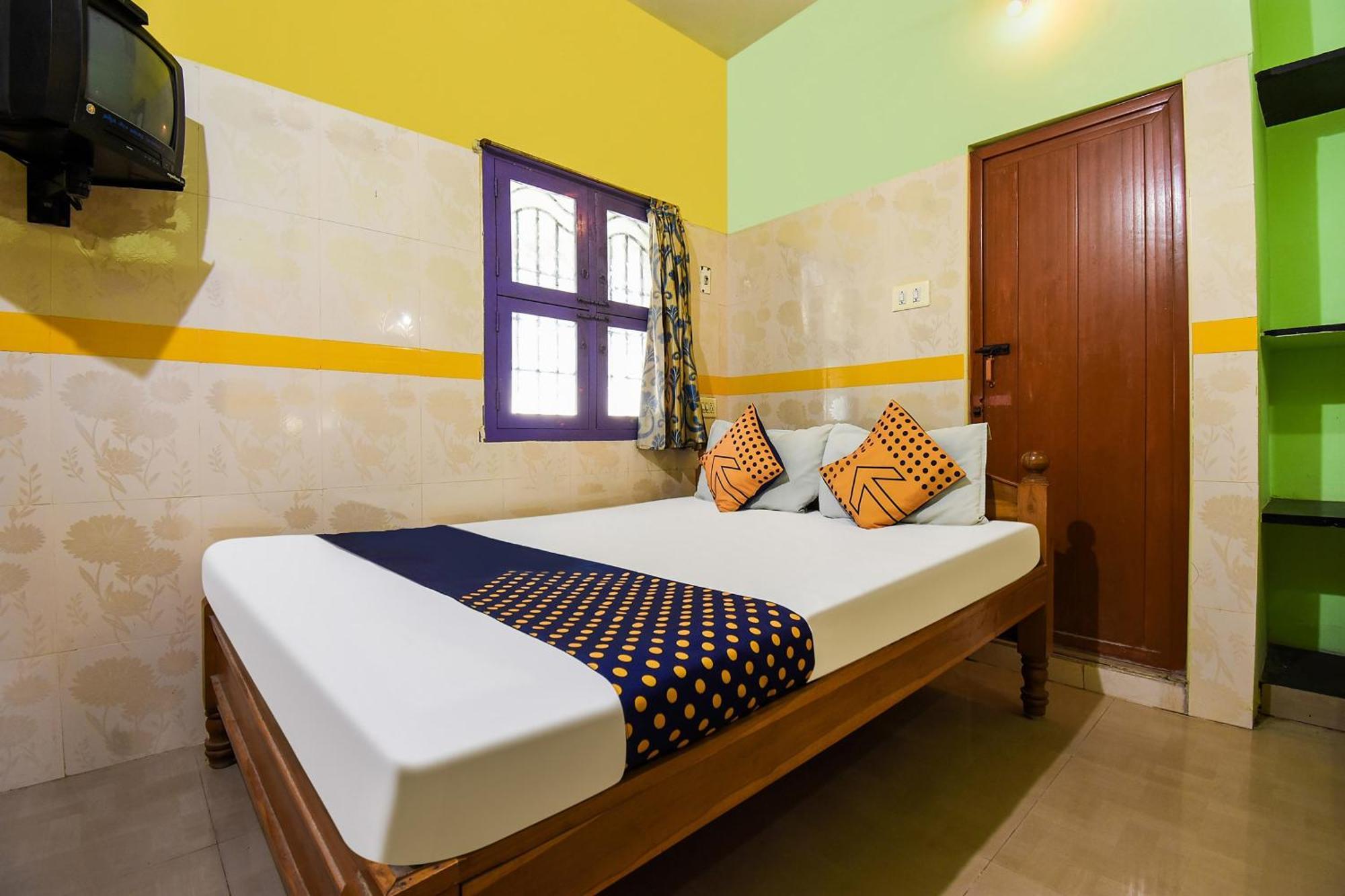 Hotel O K.S.Lodge Tribhuvanam 외부 사진