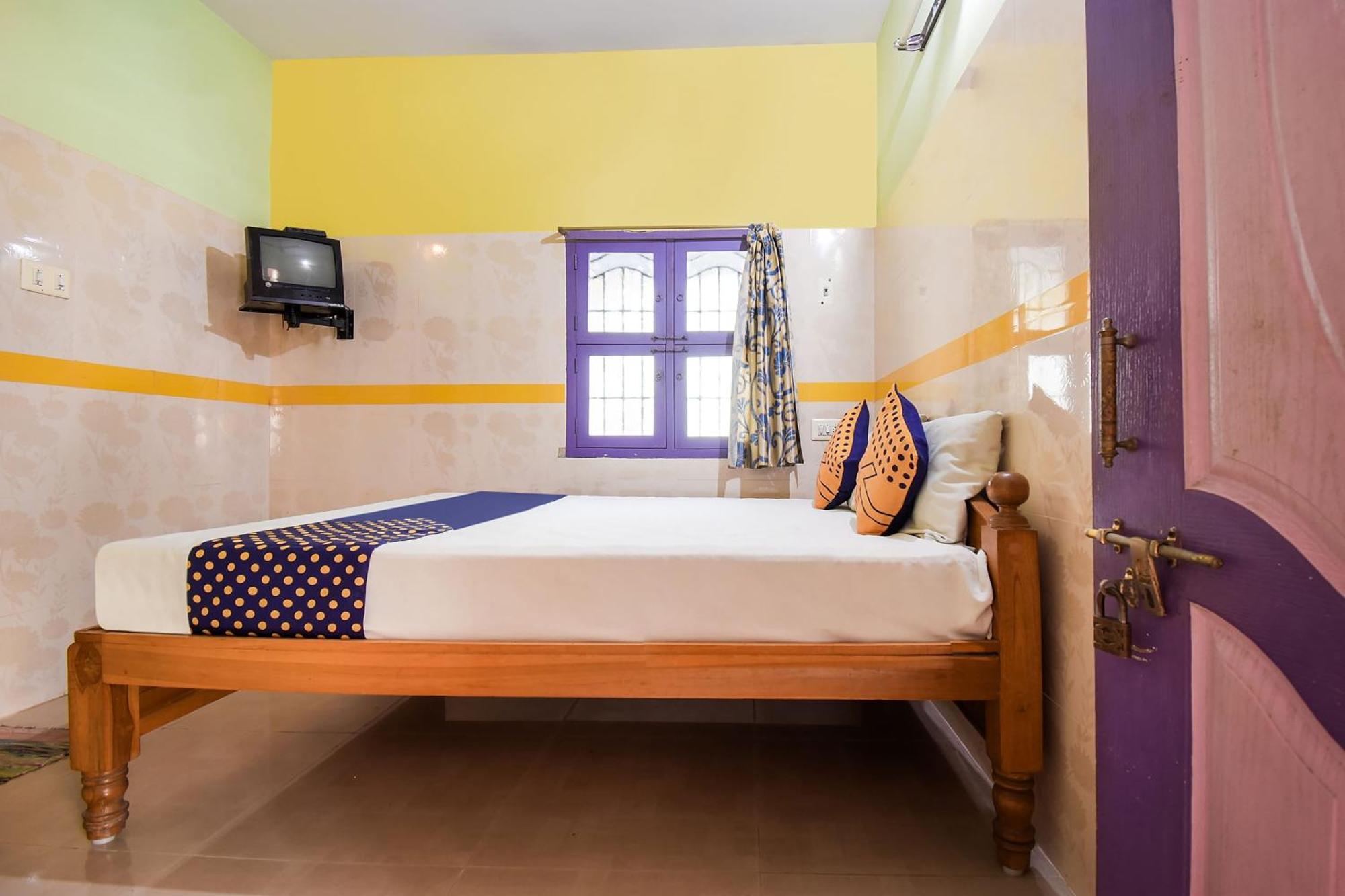 Hotel O K.S.Lodge Tribhuvanam 외부 사진