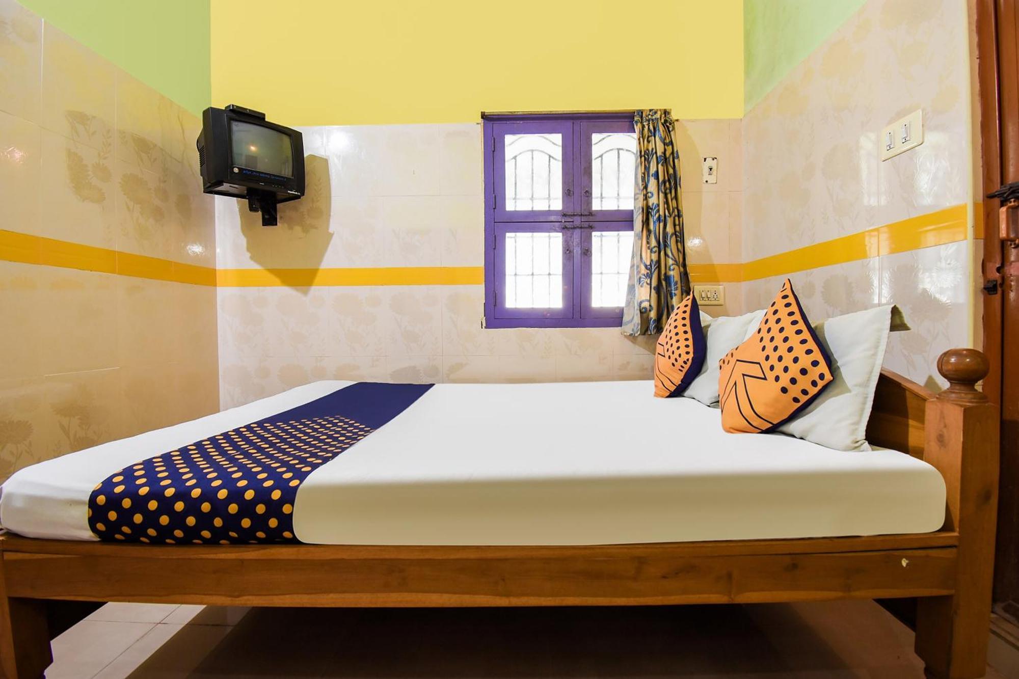 Hotel O K.S.Lodge Tribhuvanam 외부 사진
